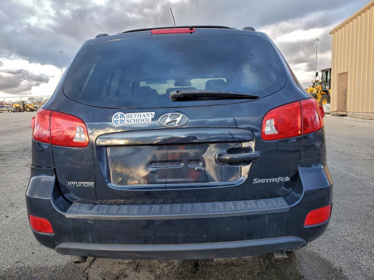 Hyundai SANTA FE Gls Image 9