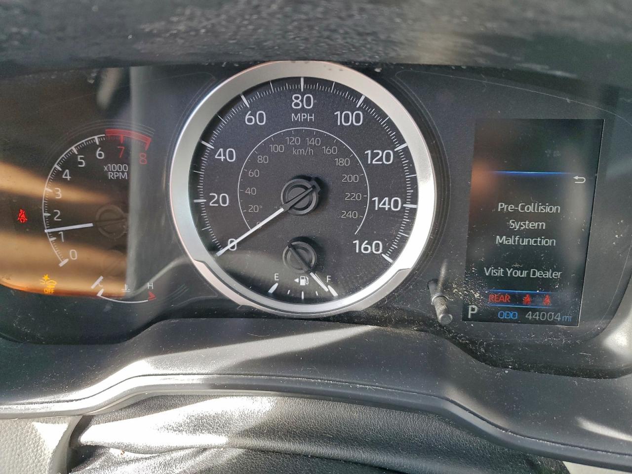 Toyota Corolla Le Image 4