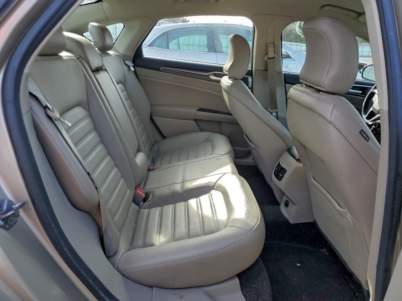 Ford Fusion Se Image 7