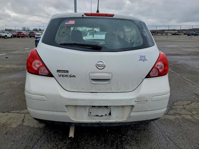 Nissan Versa S Image 4