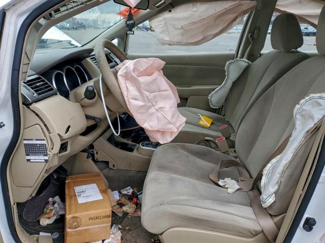 Nissan Versa S Image 11