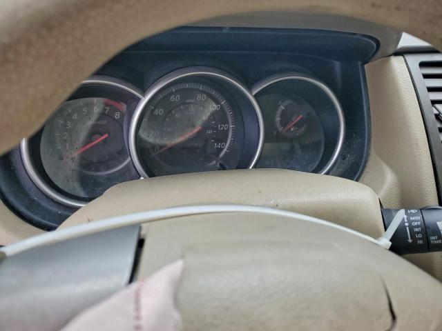 Nissan Versa S Image 8