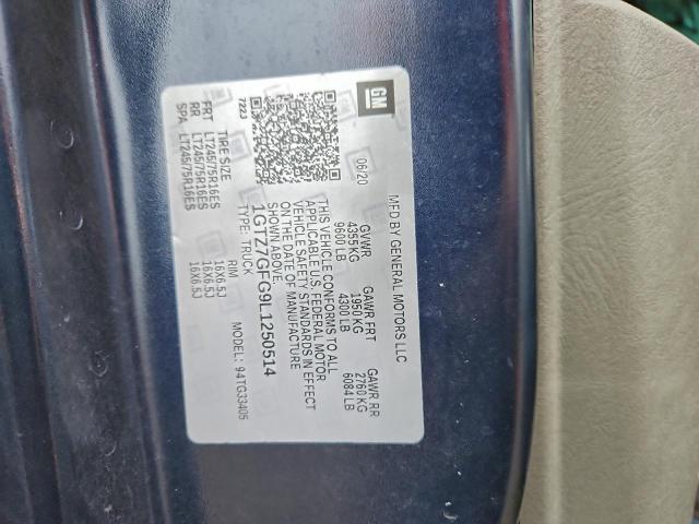 GMC Savana G3500 Image 9