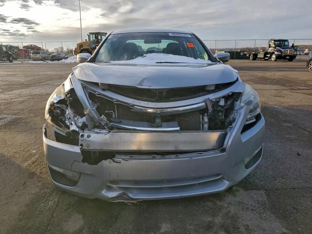 Nissan Altima 2.5 Image 12