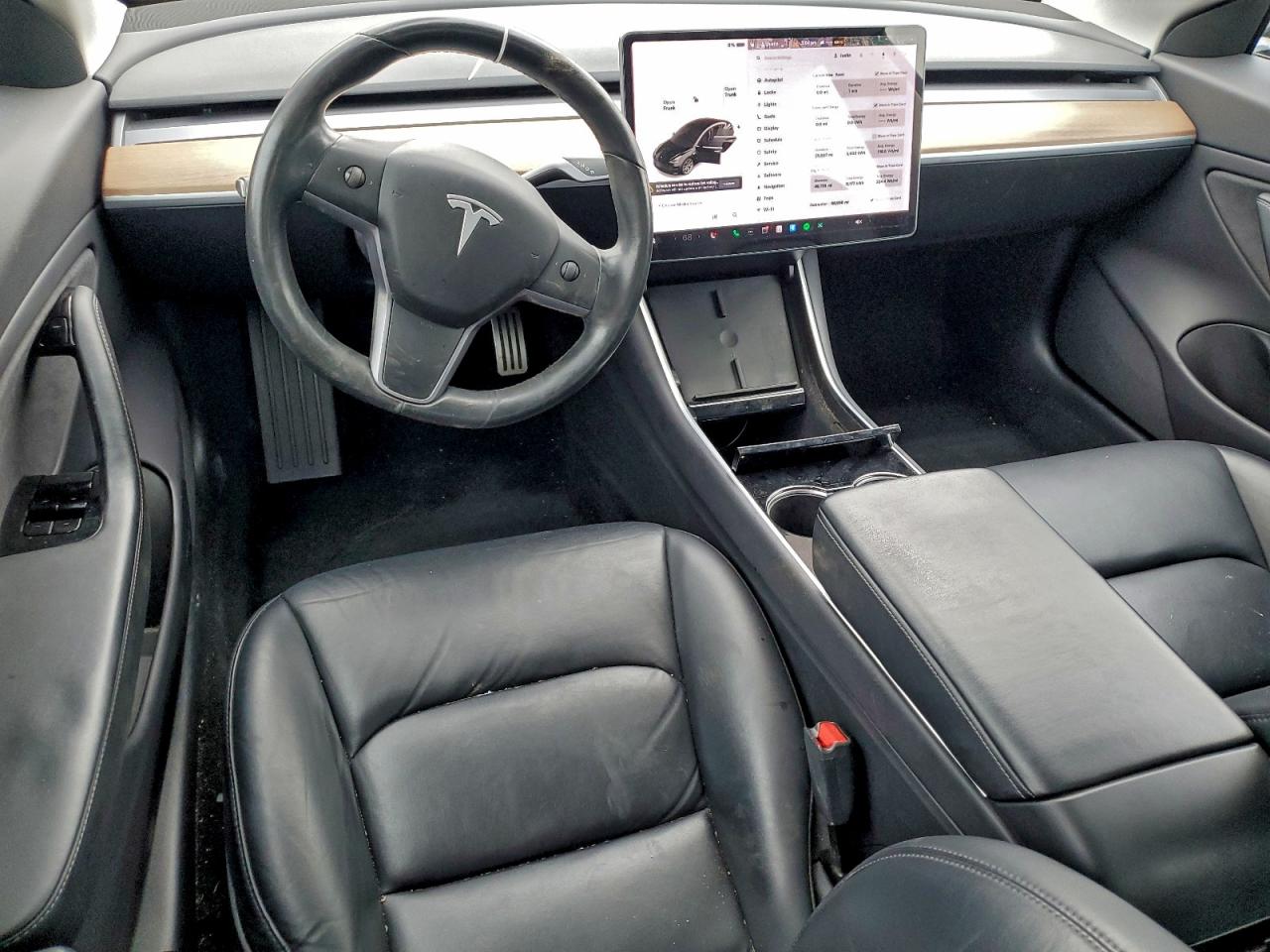 Tesla Model 3 Image 11