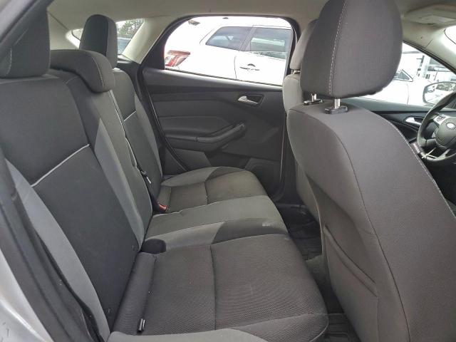 Ford Focus Se Image 10