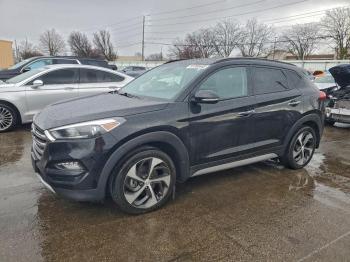  Salvage Hyundai TUCSON