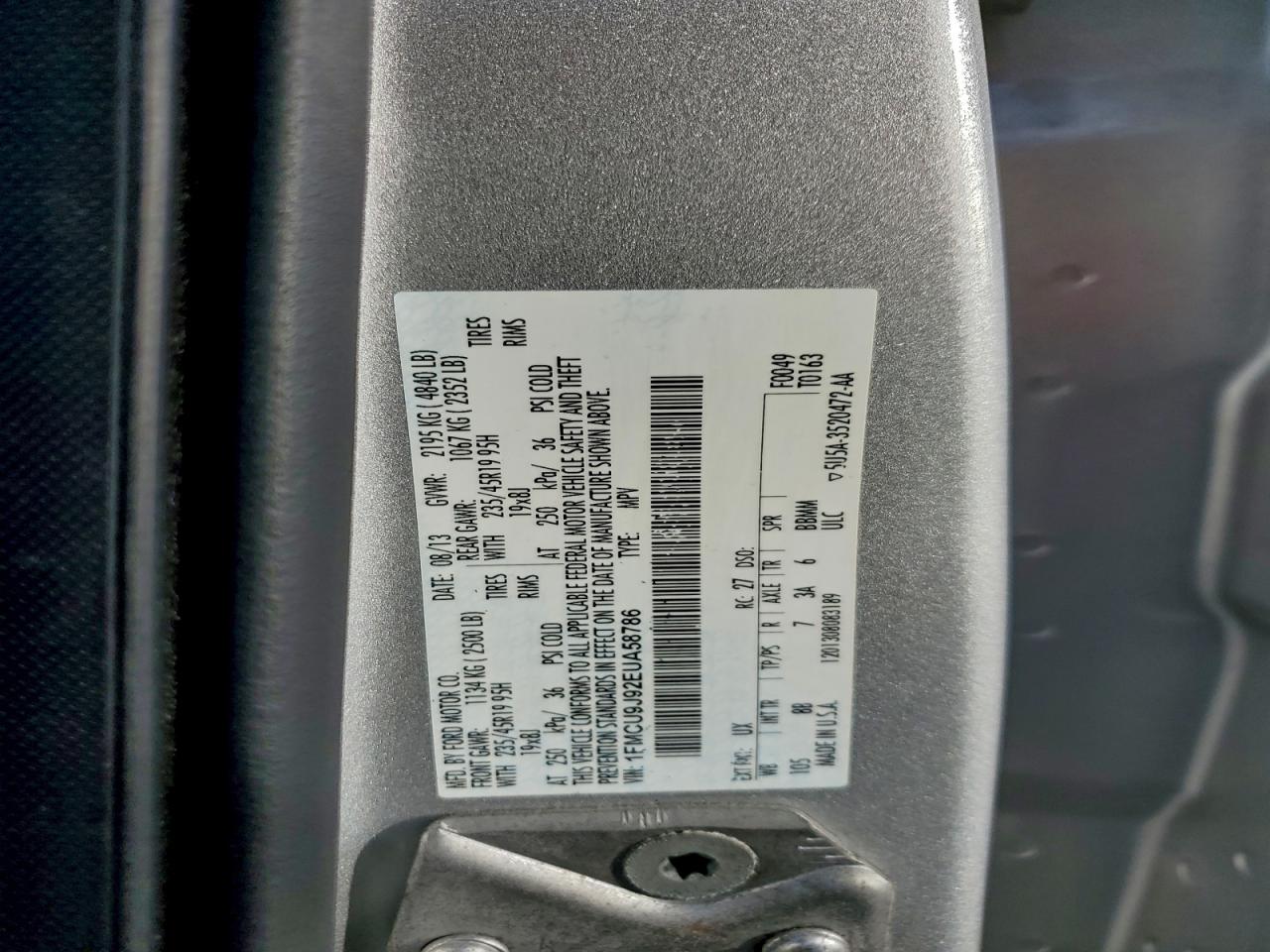 Ford Escape Titanium Image 9