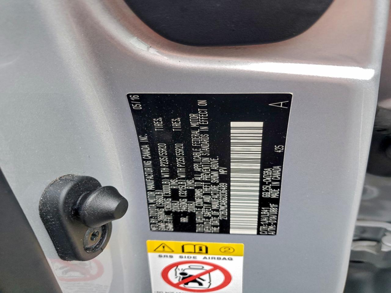 Lexus RX 350 Base Image 12