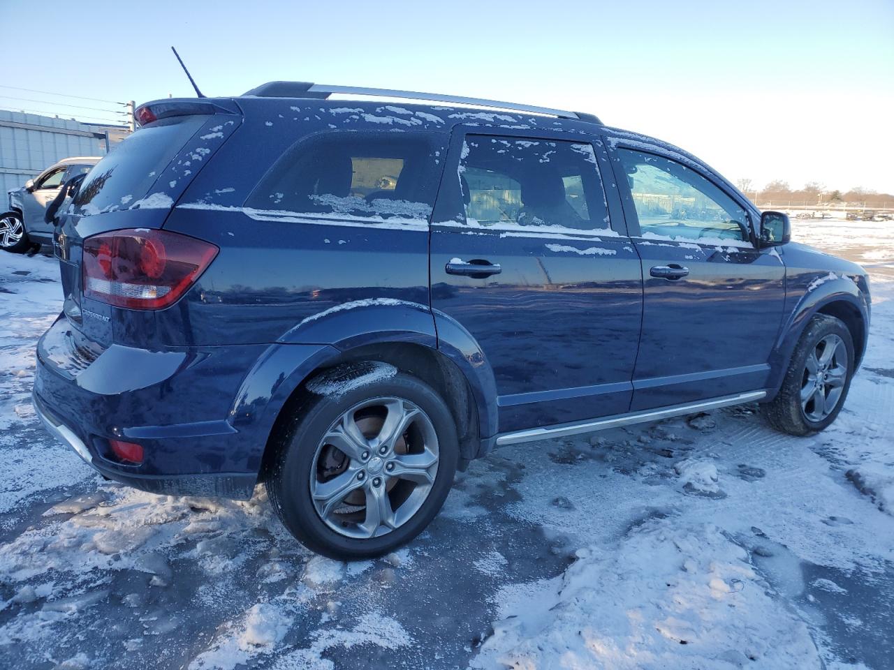 Dodge Journey Crossroad Image 2