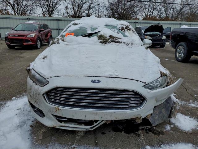 Ford Fusion Titanium Hev Image 9