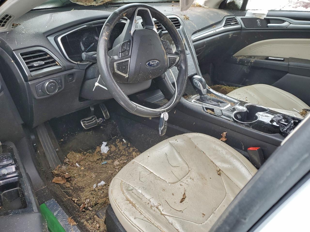 Ford Fusion Titanium Hev Image 4