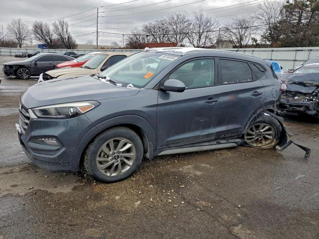  Salvage Hyundai TUCSON
