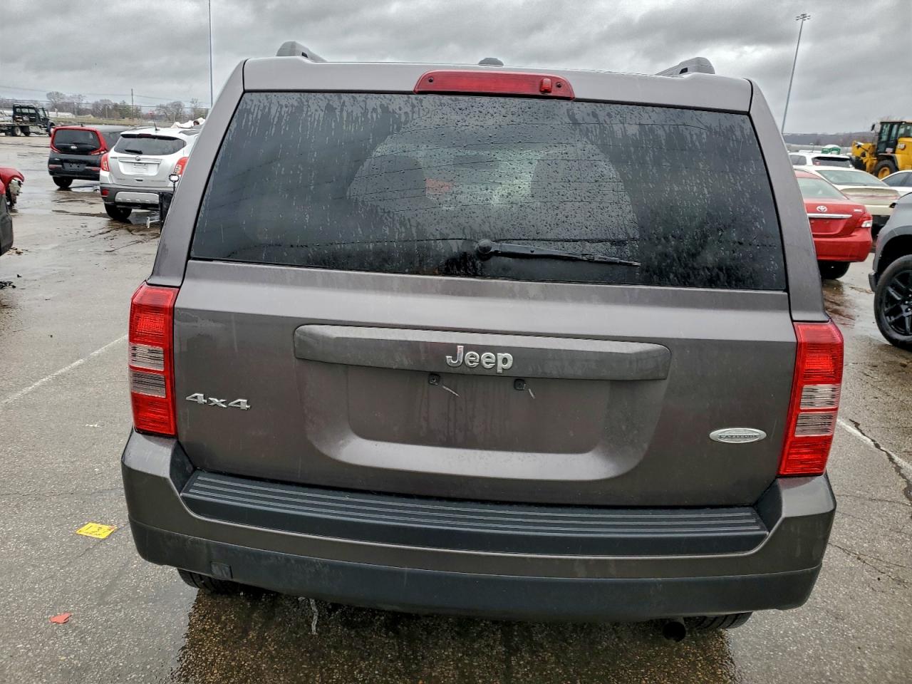 Jeep Patriot Latitude Image 9