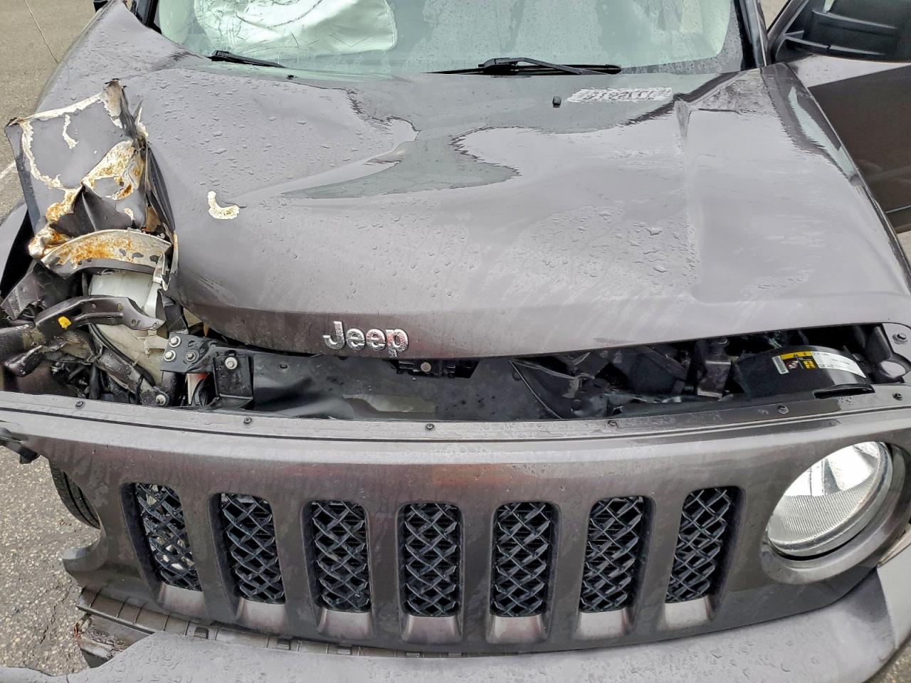 Jeep Patriot Latitude Image 7