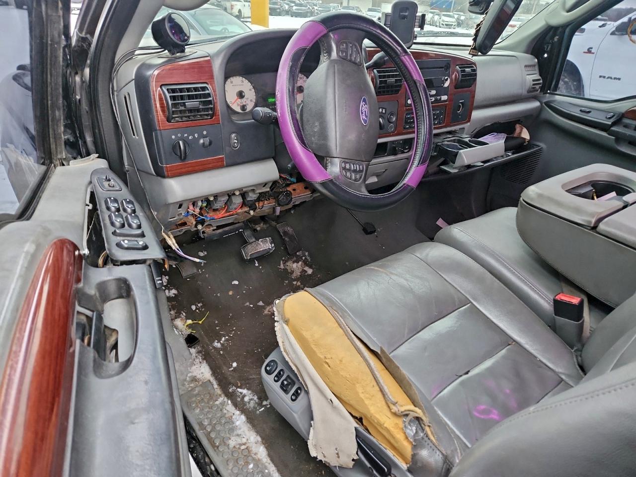 Ford F-250 Super Duty Image 6