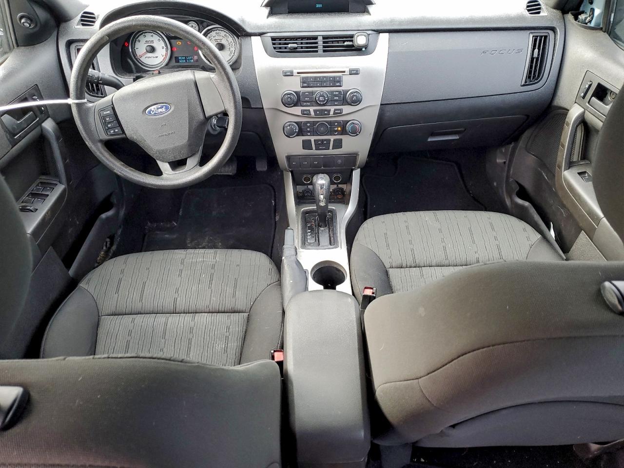 Ford Focus Se Image 12