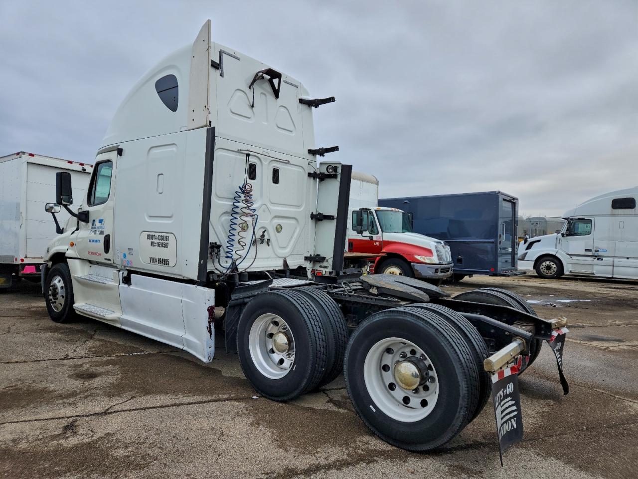 Freightliner Cascadia 1 Image 3