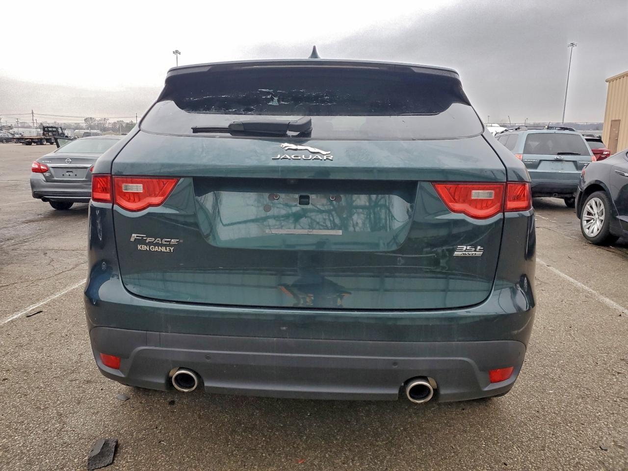 Jaguar F-PACE Premium Image 6