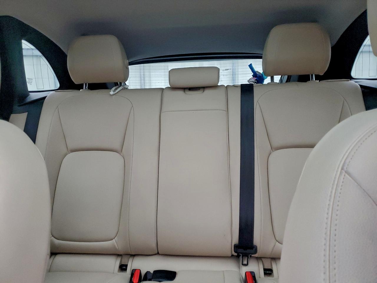 Jaguar F-PACE Premium Image 2