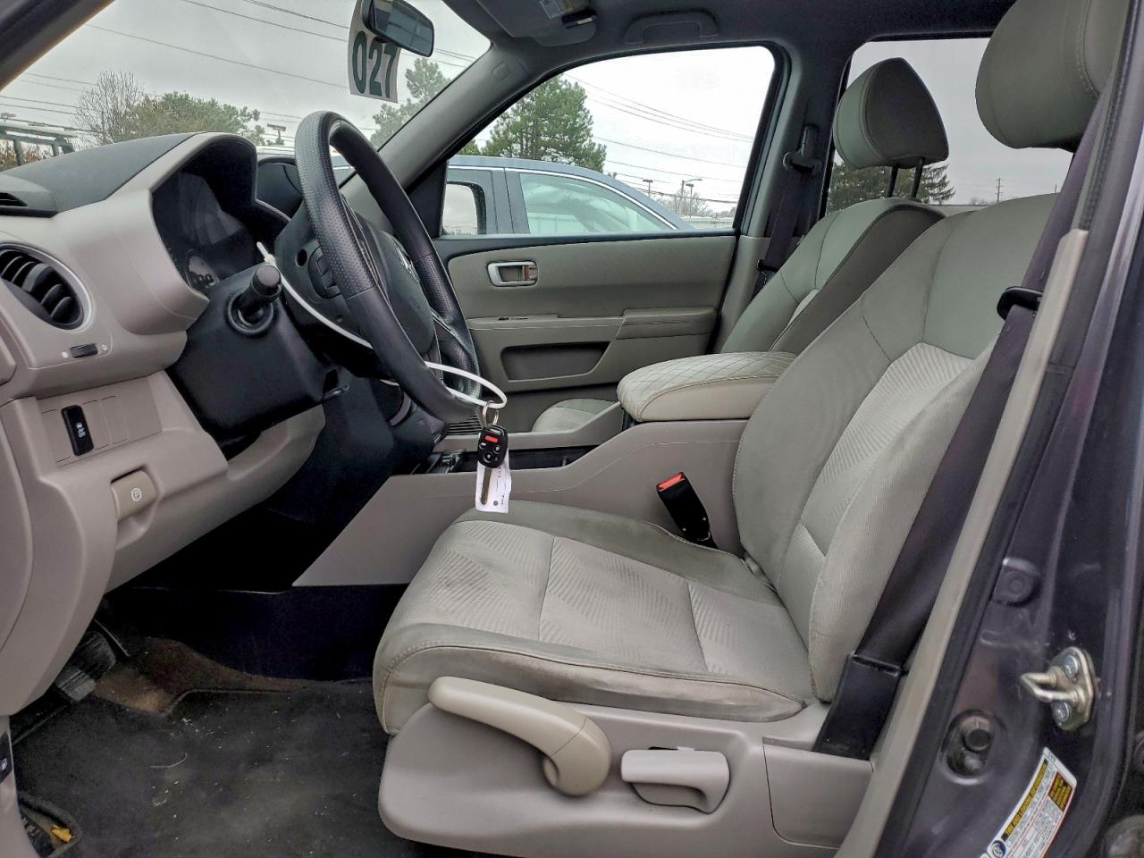Honda Pilot Lx Image 12