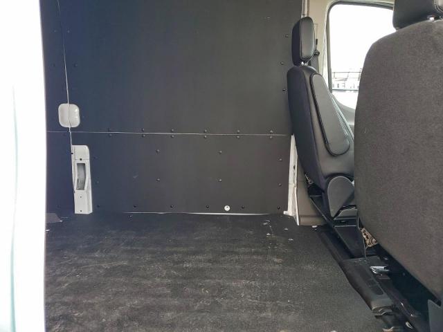 Ford Transit T-250 Image 6