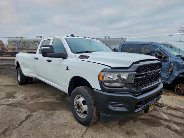 Ram 3500 Tradesman Image 12