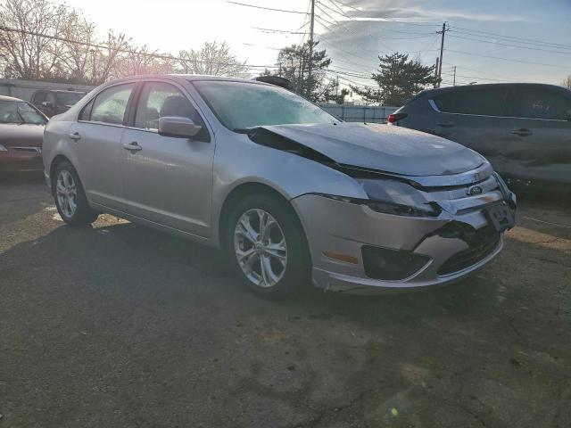 Ford Fusion Se Image 4