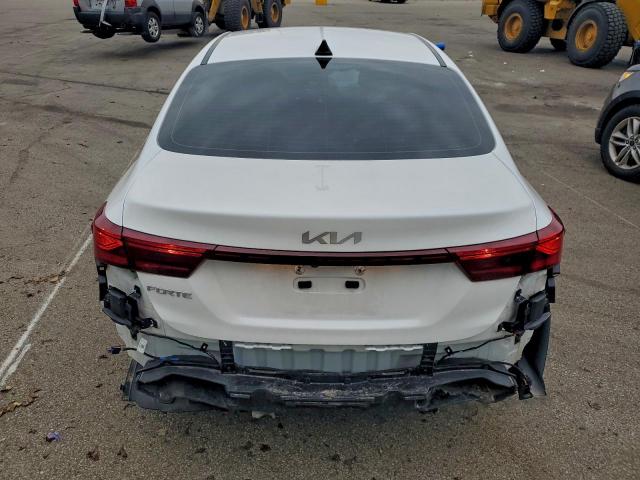 Kia Forte Lx Image 3