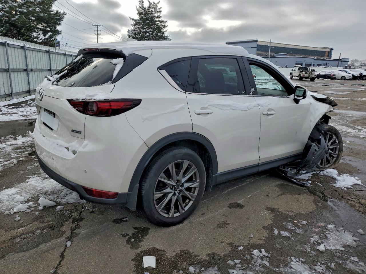 Mazda Cx Signature Image 13