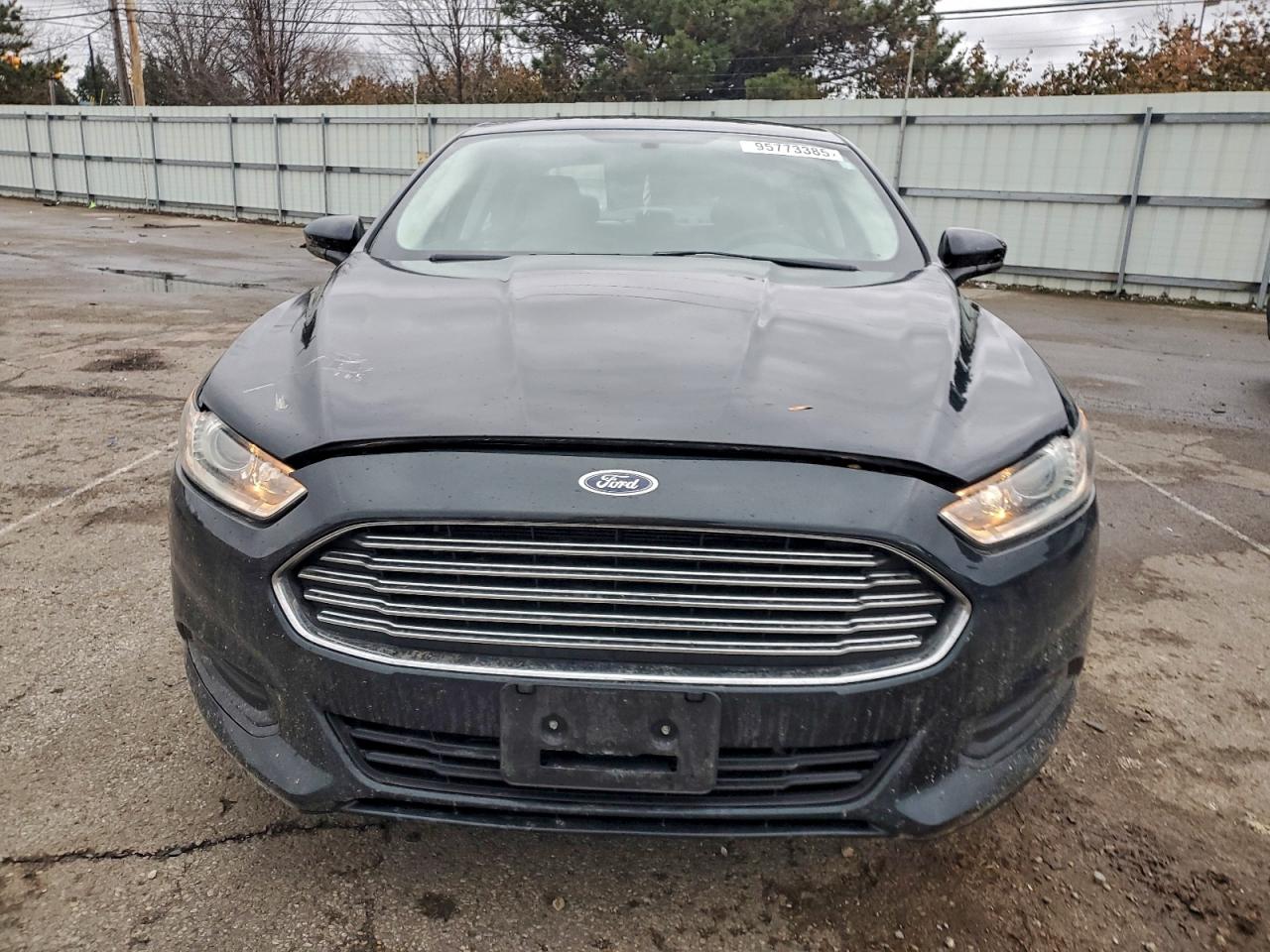 Ford Fusion S Image 7
