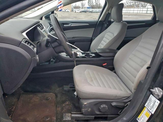Ford Fusion S Image 5