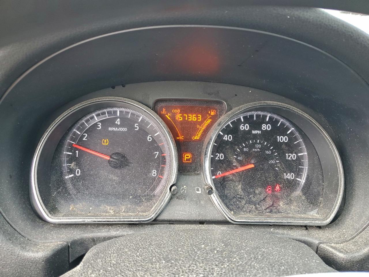 Nissan Versa S Image 9