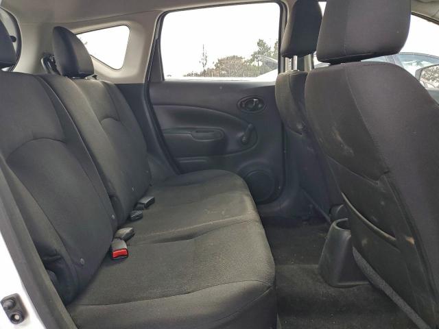 Nissan Versa S Image 10