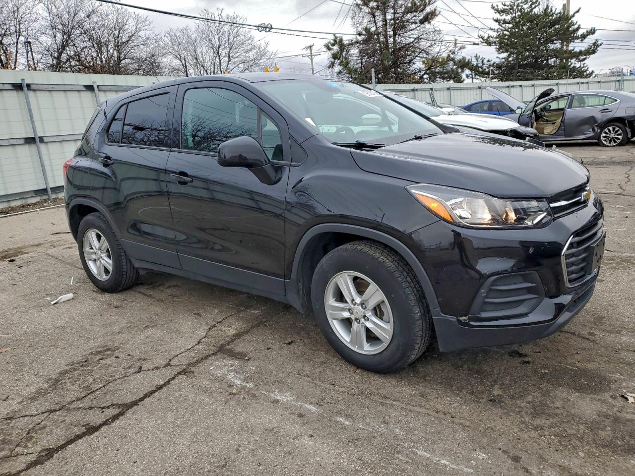 Chevrolet Trax Ls Image 9