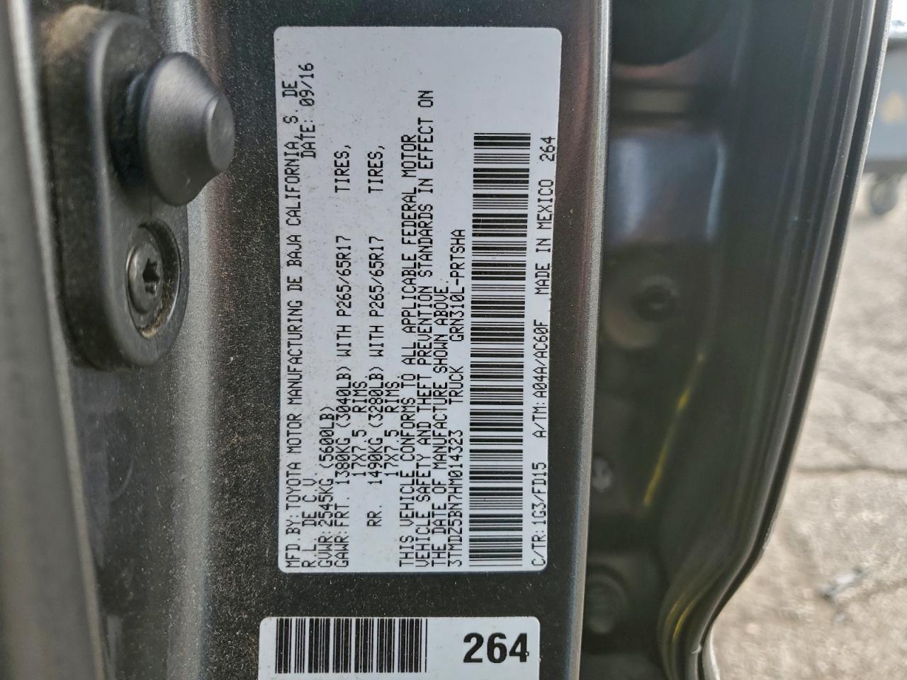 Toyota Tacoma Double Cab Image 9