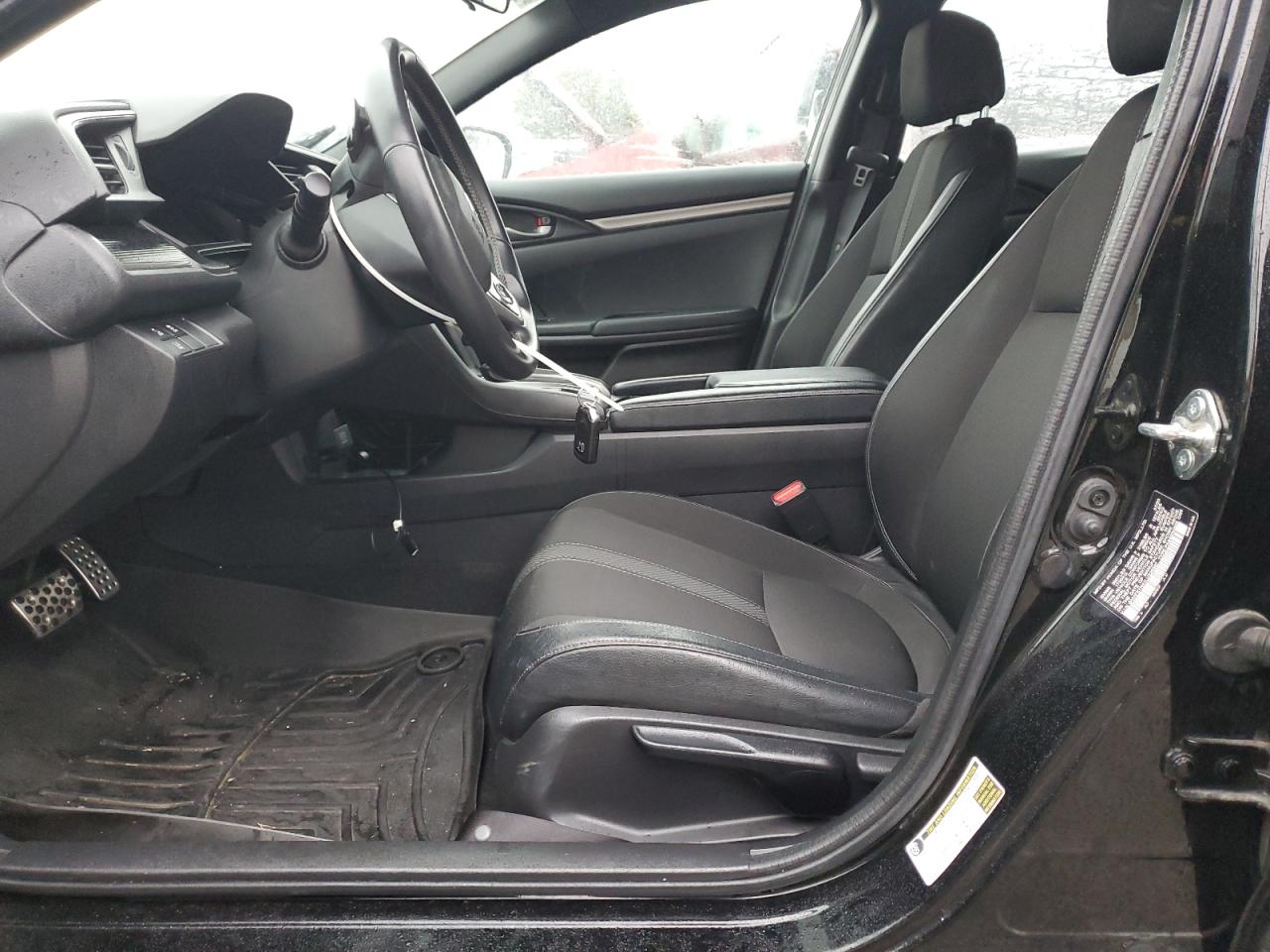 Honda Civic Sport Image 12