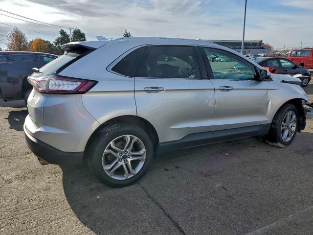 Ford Edge Titanium Image 12