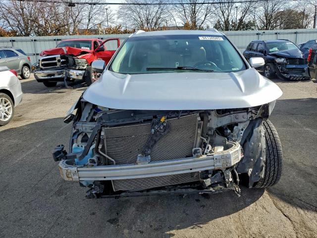 Ford Edge Titanium Image 5