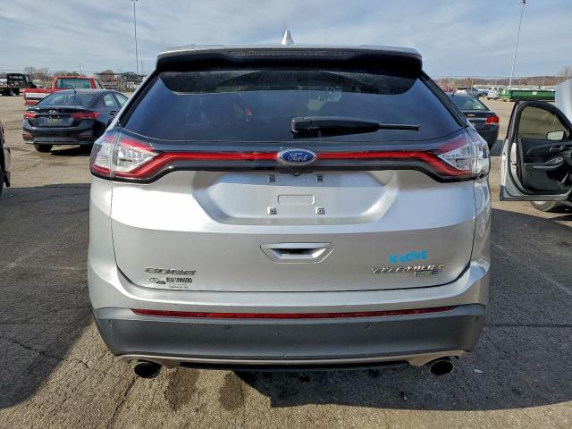 Ford Edge Titanium Image 3