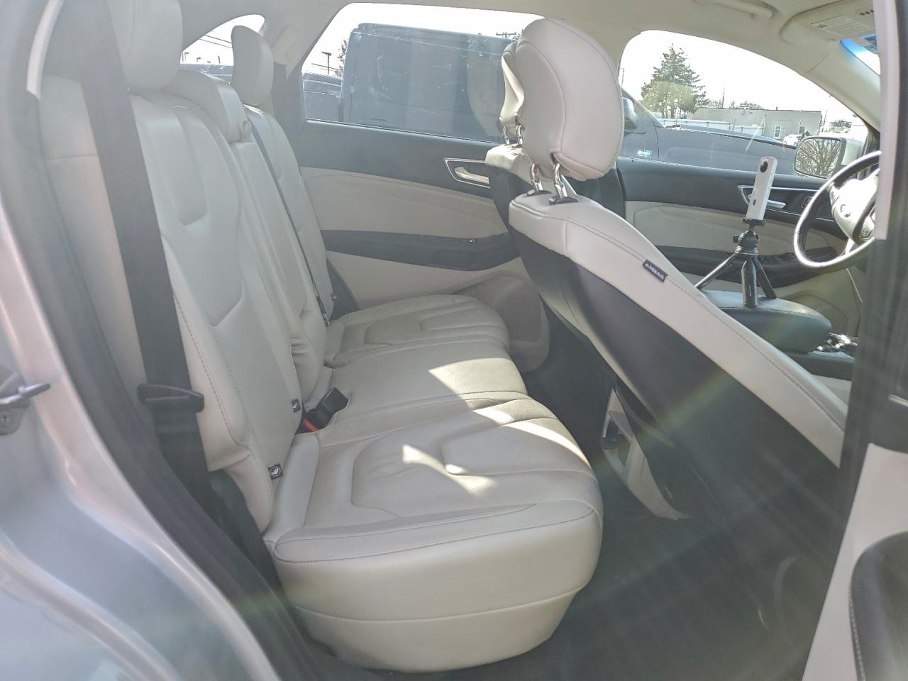 Ford Edge Titanium Image 8