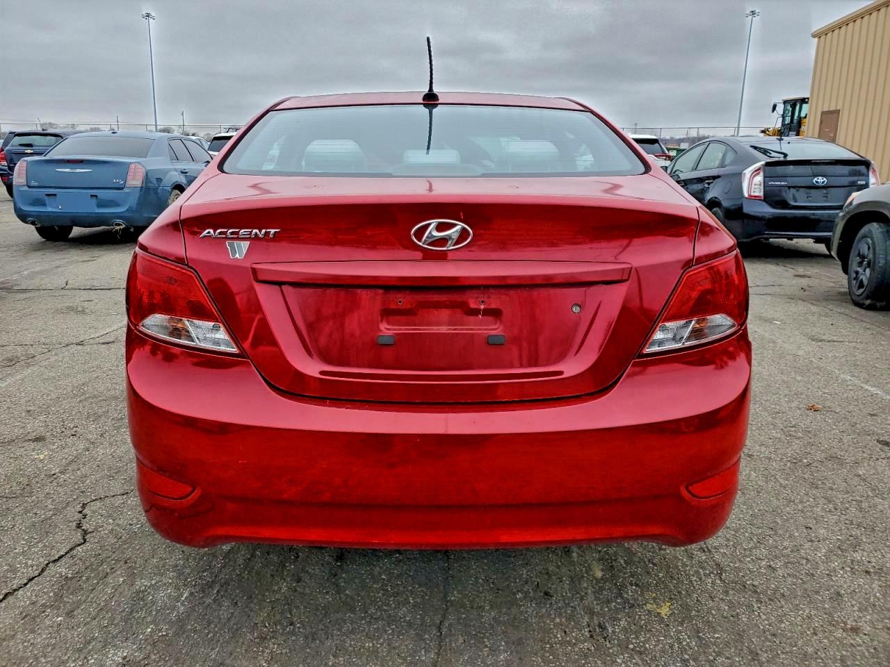 Hyundai ACCENT Gls Image 2