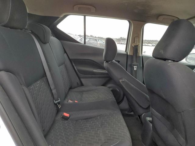 Nissan Kicks S Image 13