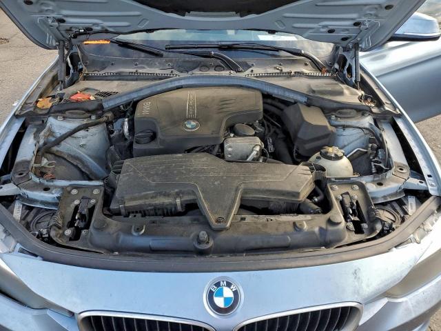 BMW 3 Series Xi Image 12