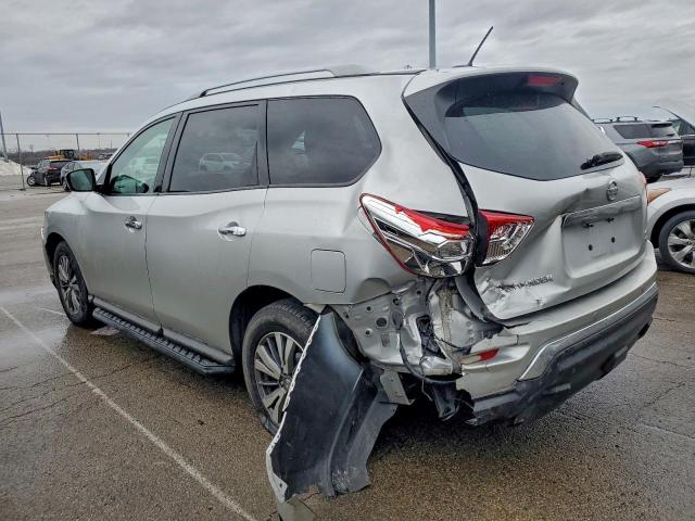 Nissan Pathfinder S Image 5