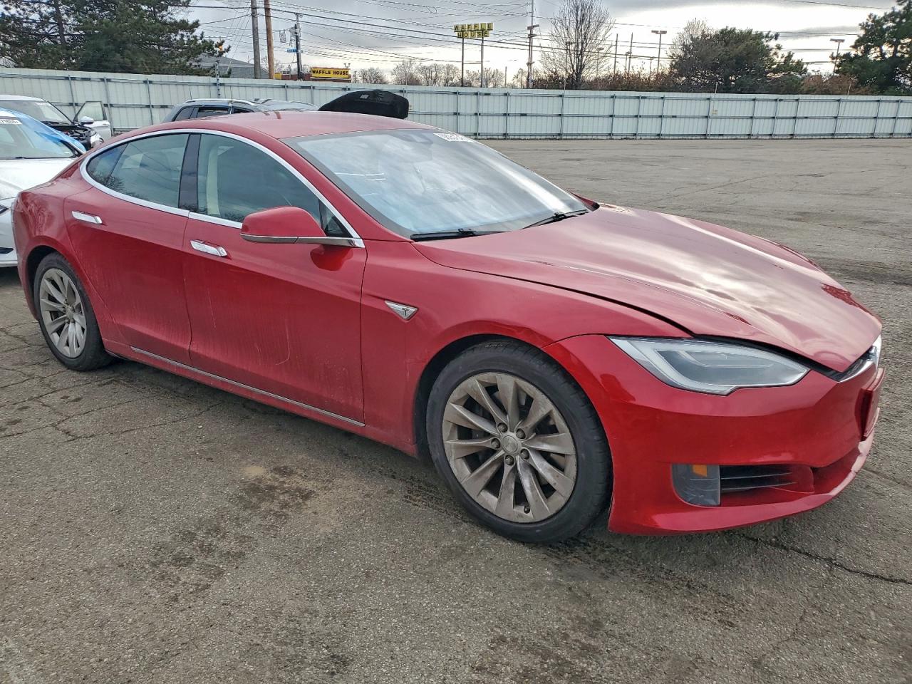 Tesla Model S Image 2