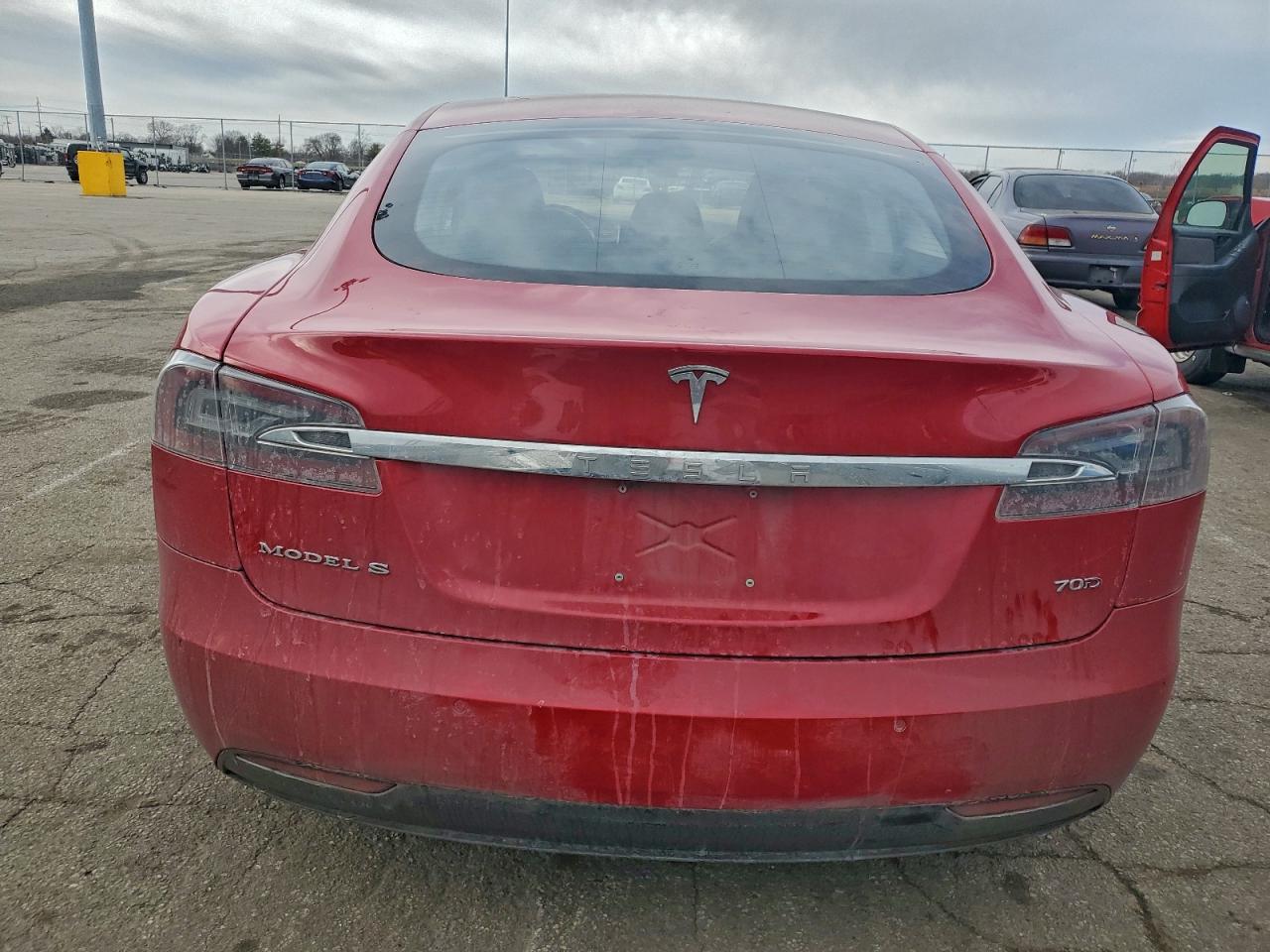 Tesla Model S Image 11