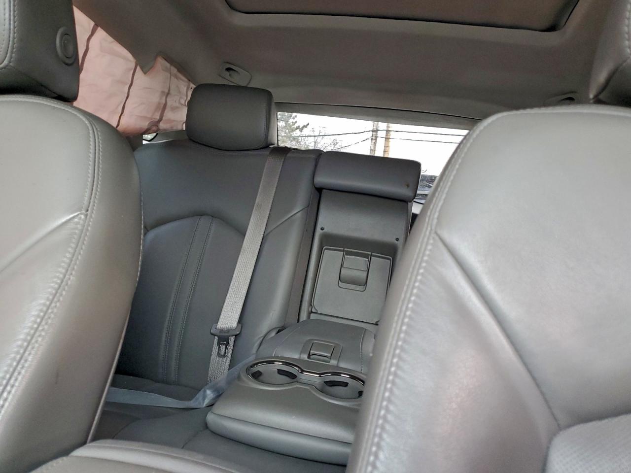 Cadillac SRX Luxury Collection Image 5