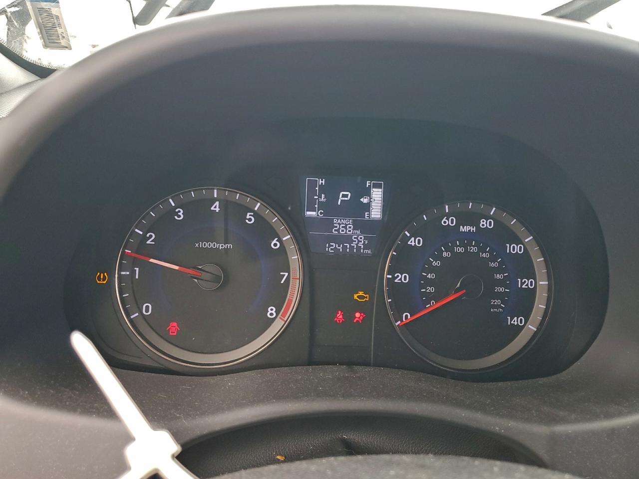 Hyundai ACCENT Se Image 11