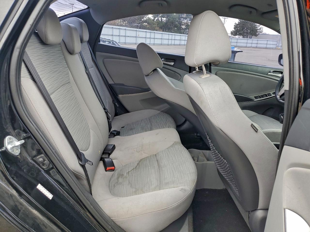 Hyundai ACCENT Se Image 7